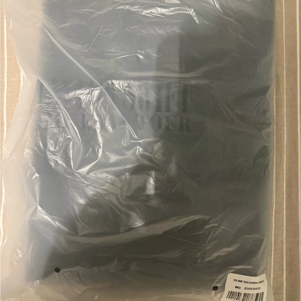 Taylor Swift The Eras Tour Black Hoodie NEW - Picture 3 of 3